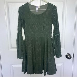 Francesca's Bell Sleeve Dress!